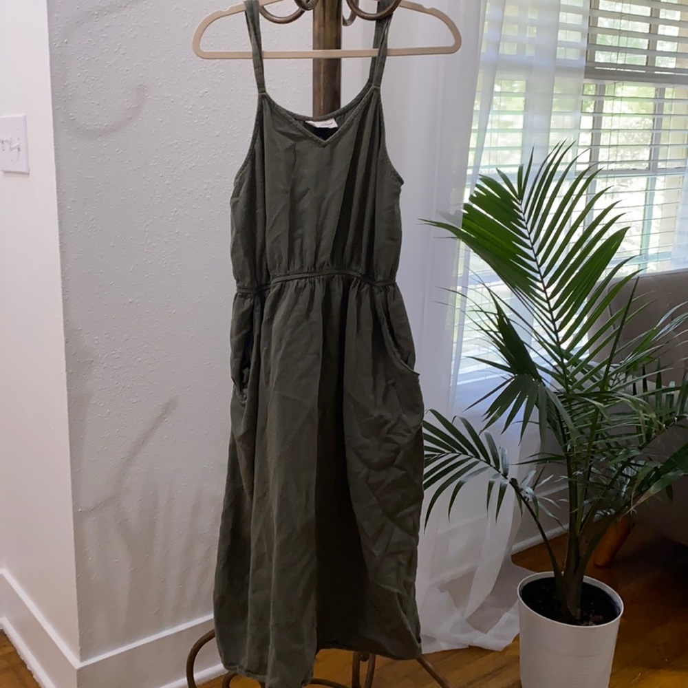 Olive Green Dress v neck, elastic waist